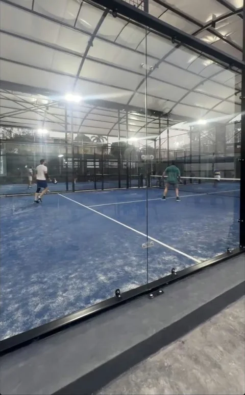 A padel session under the lights